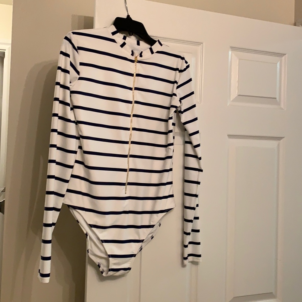 Long sleeve Swim Suit